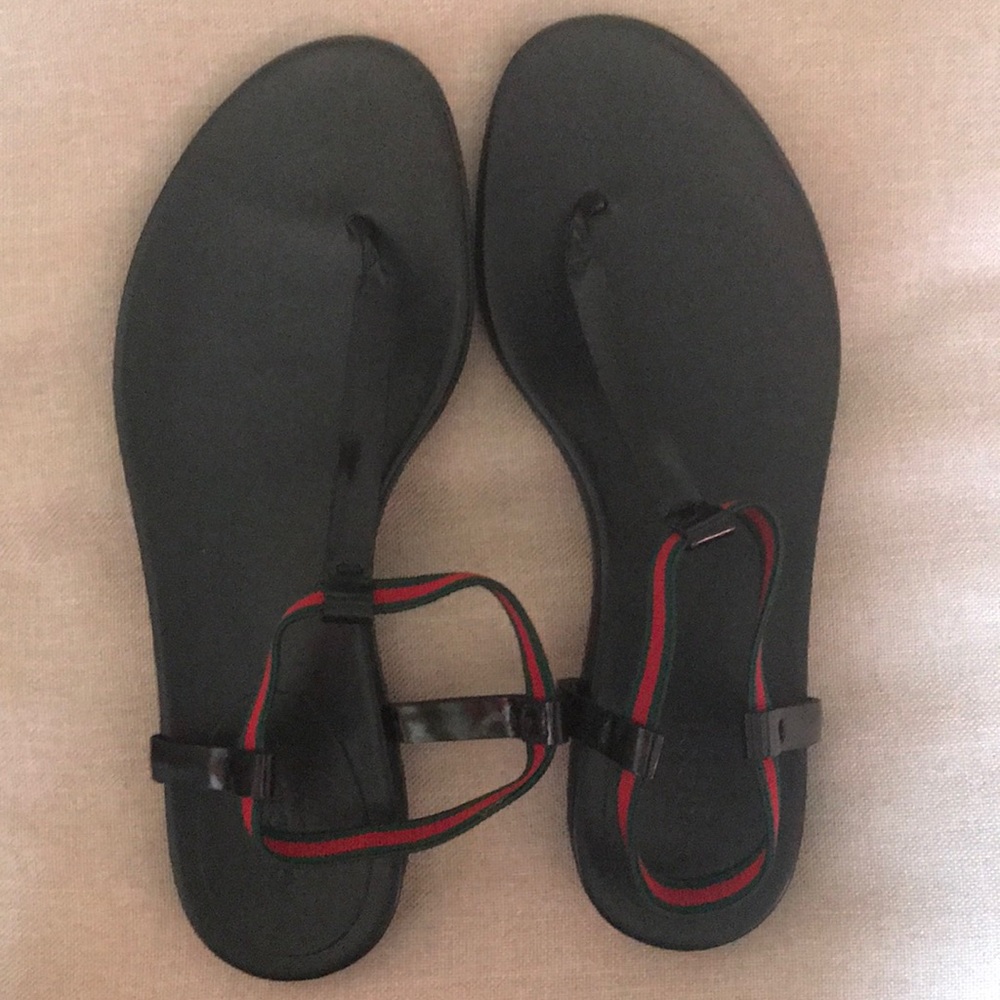 Gucci thong sandals